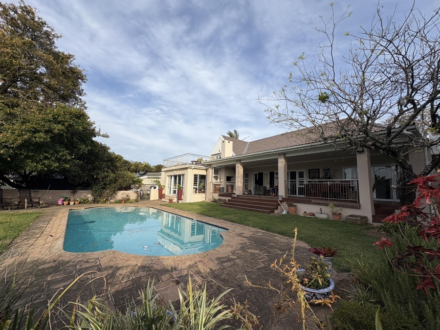 4 Bedroom Property for Sale in Nahoon Beach Eastern Cape